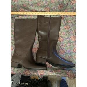 Target Brand Ladies 7 1/2 16 Inch Knee Boots Barely Used Brown Color Vegan Leath